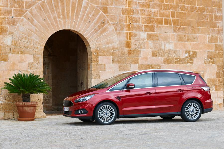  Ford S-Max 2015 года  (фото 5 из 30)